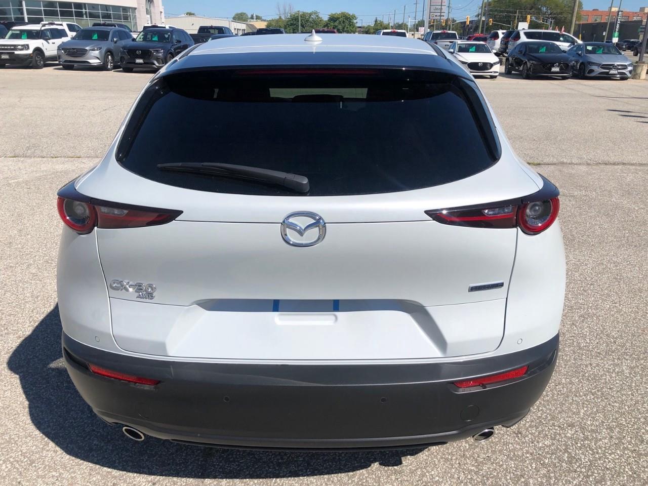 2025 Mazda CX-30 GT Photo