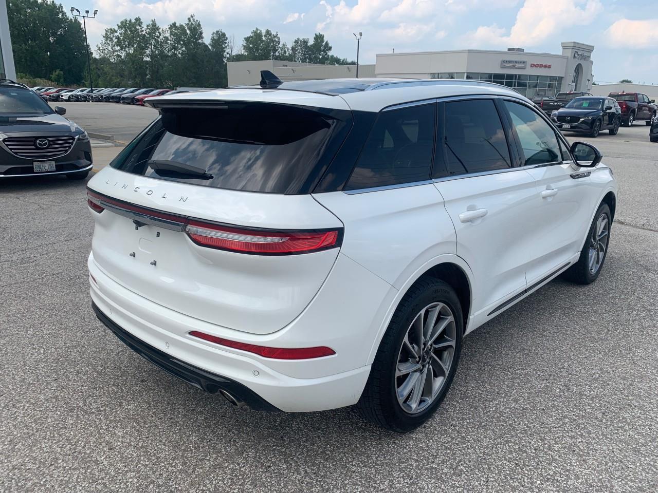 2023 Lincoln Corsair Grand Touring | AWD | Pano Roof Photo4