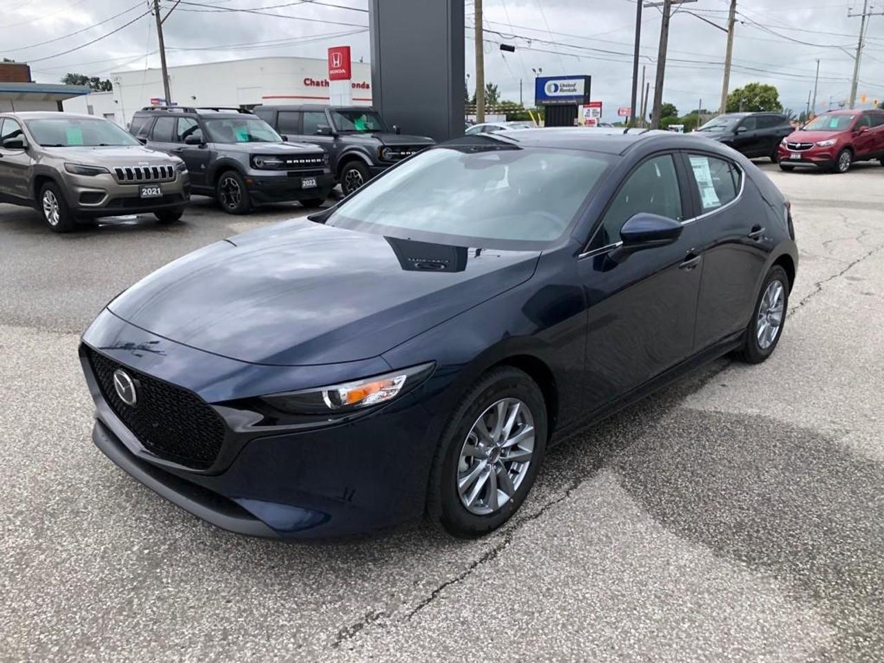 2025 Mazda MAZDA3 GS Photo