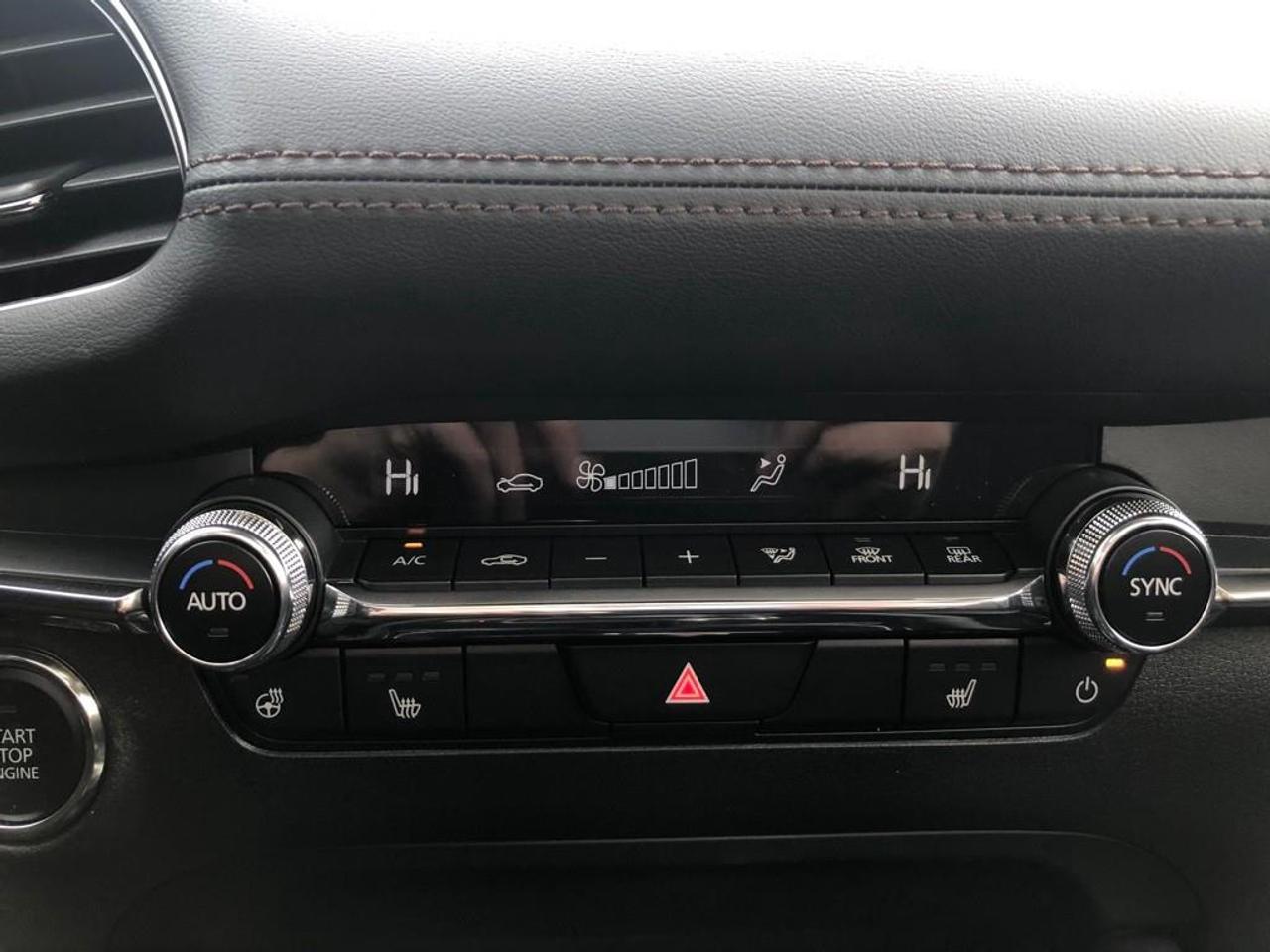 2025 Mazda MAZDA3 GT Photo