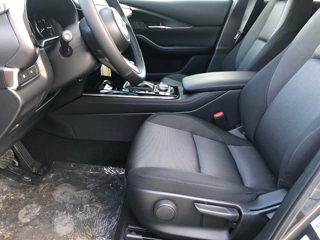 2025 Mazda CX-30 GS Photo