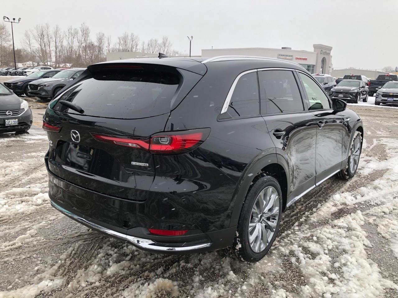 2026 Mazda CX-90 MHEV GT Photo4