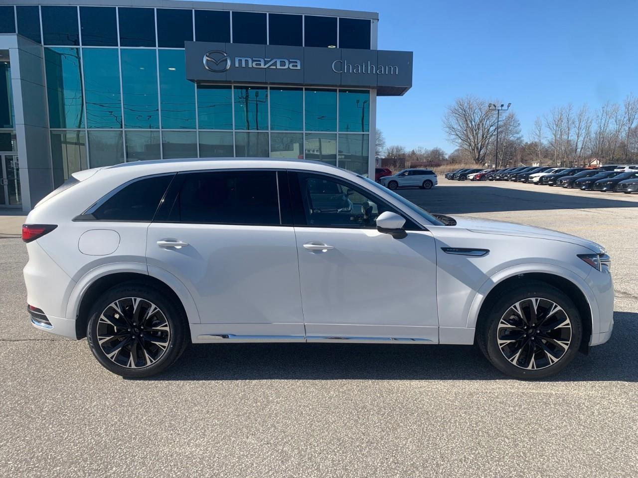 2026 Mazda CX-90 PHEV Signature Photo3