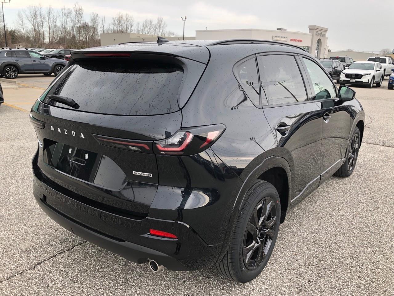 2026 Mazda CX-5 GT Photo4