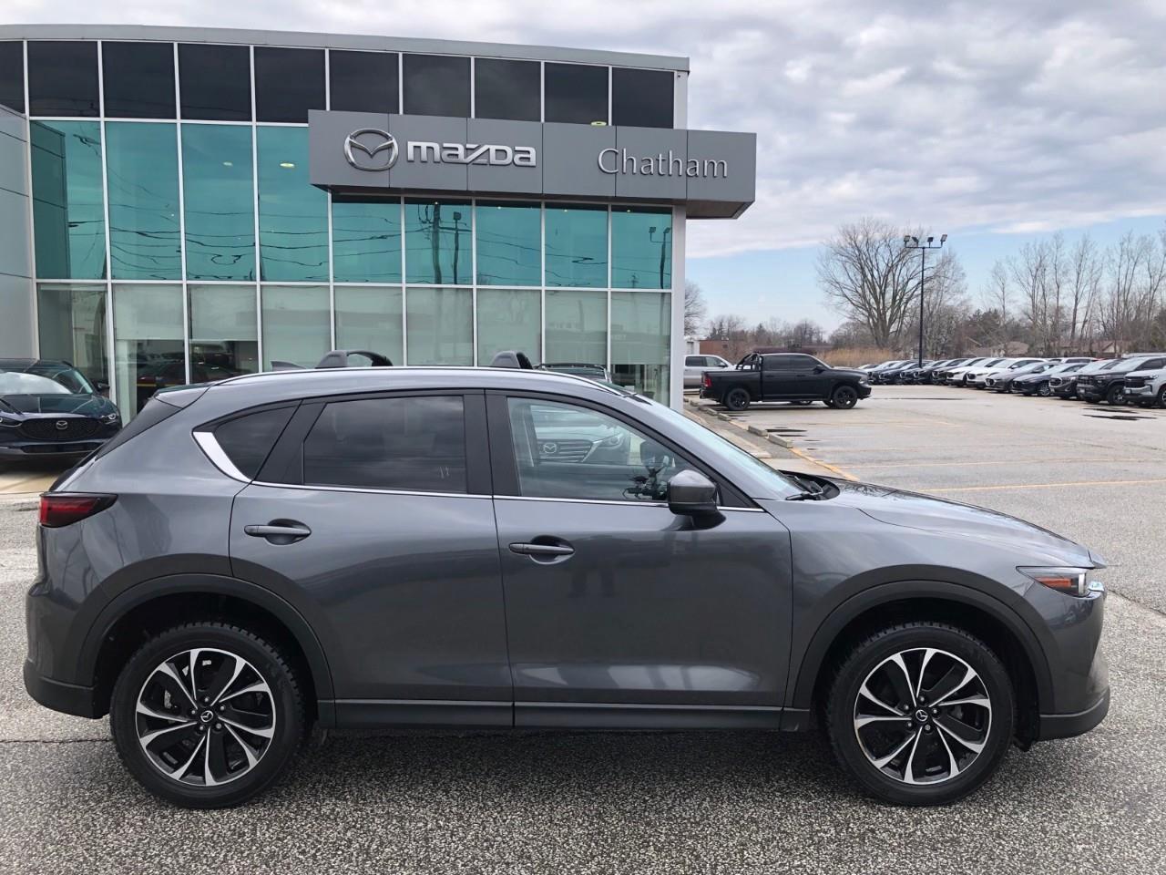 2022 Mazda CX-5 GS | Roof Rack | Accident Free Photo