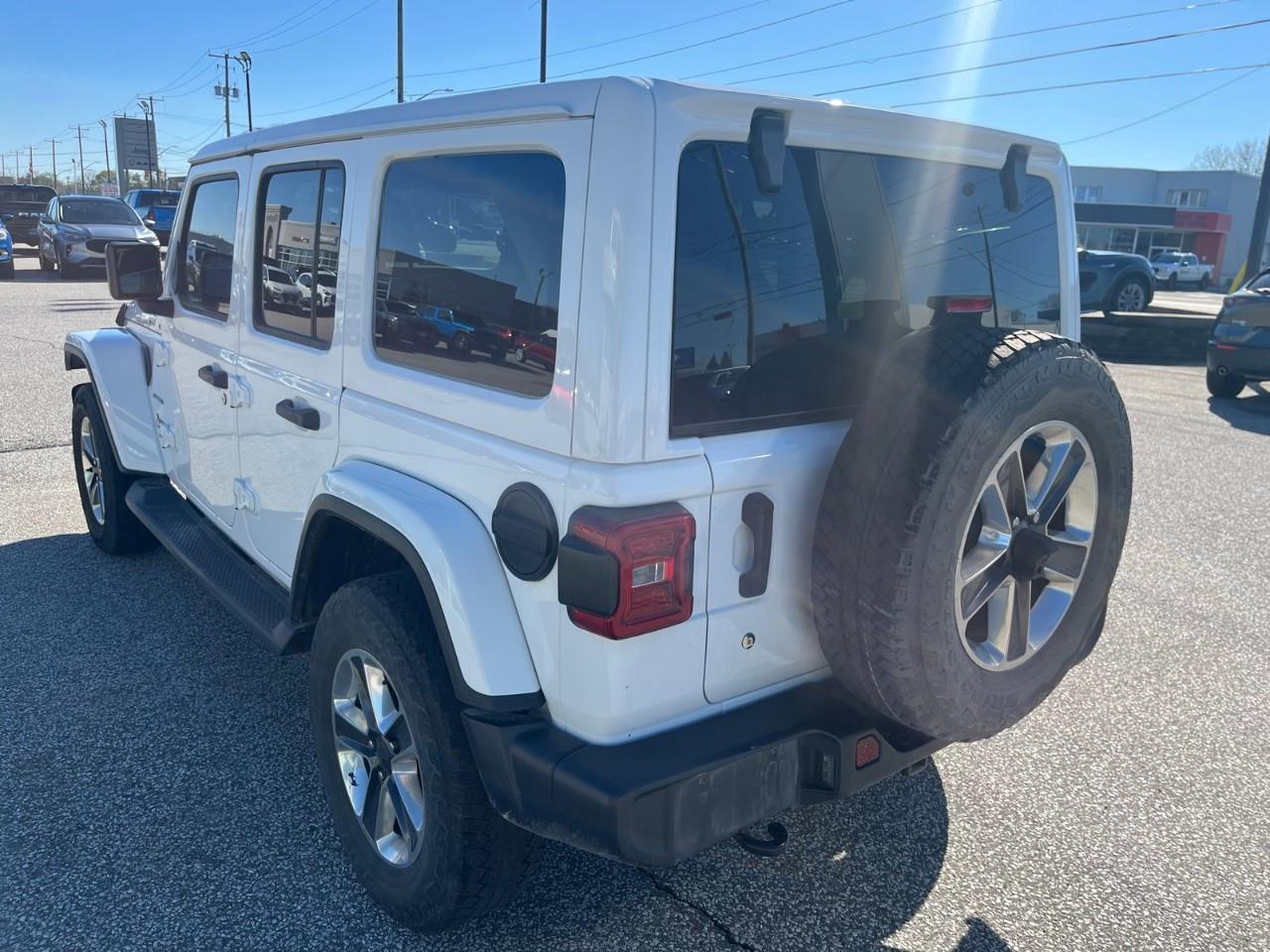 2019 Jeep Wrangler Unlimited Sahara Removable Soft Top Included | Accident Free Photo