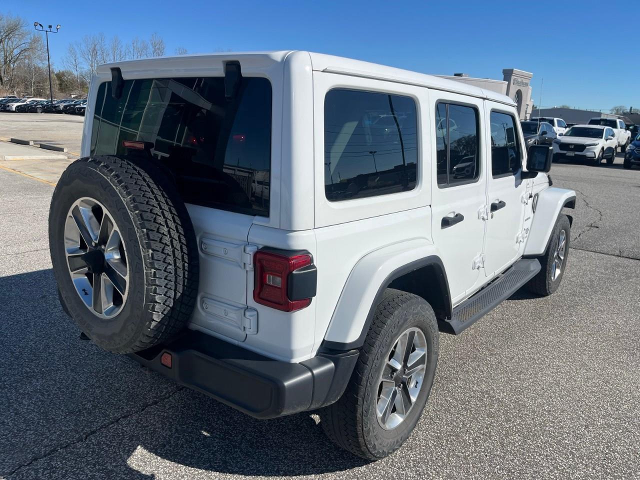 2019 Jeep Wrangler Unlimited Sahara Removable Soft Top Included | Accident Free Photo