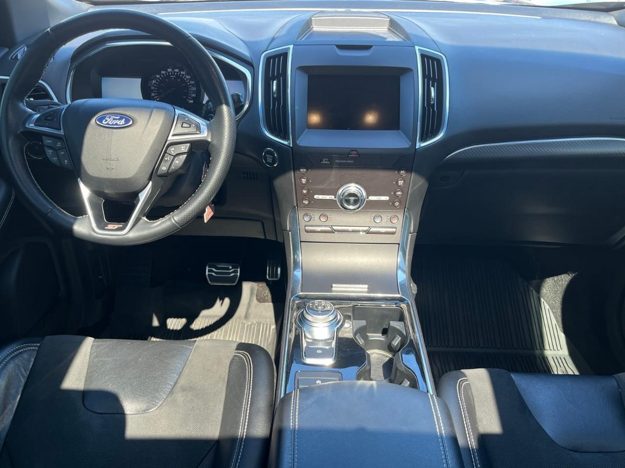 2020 Ford Edge ST Ventilated Seats | Pano Roof Photo
