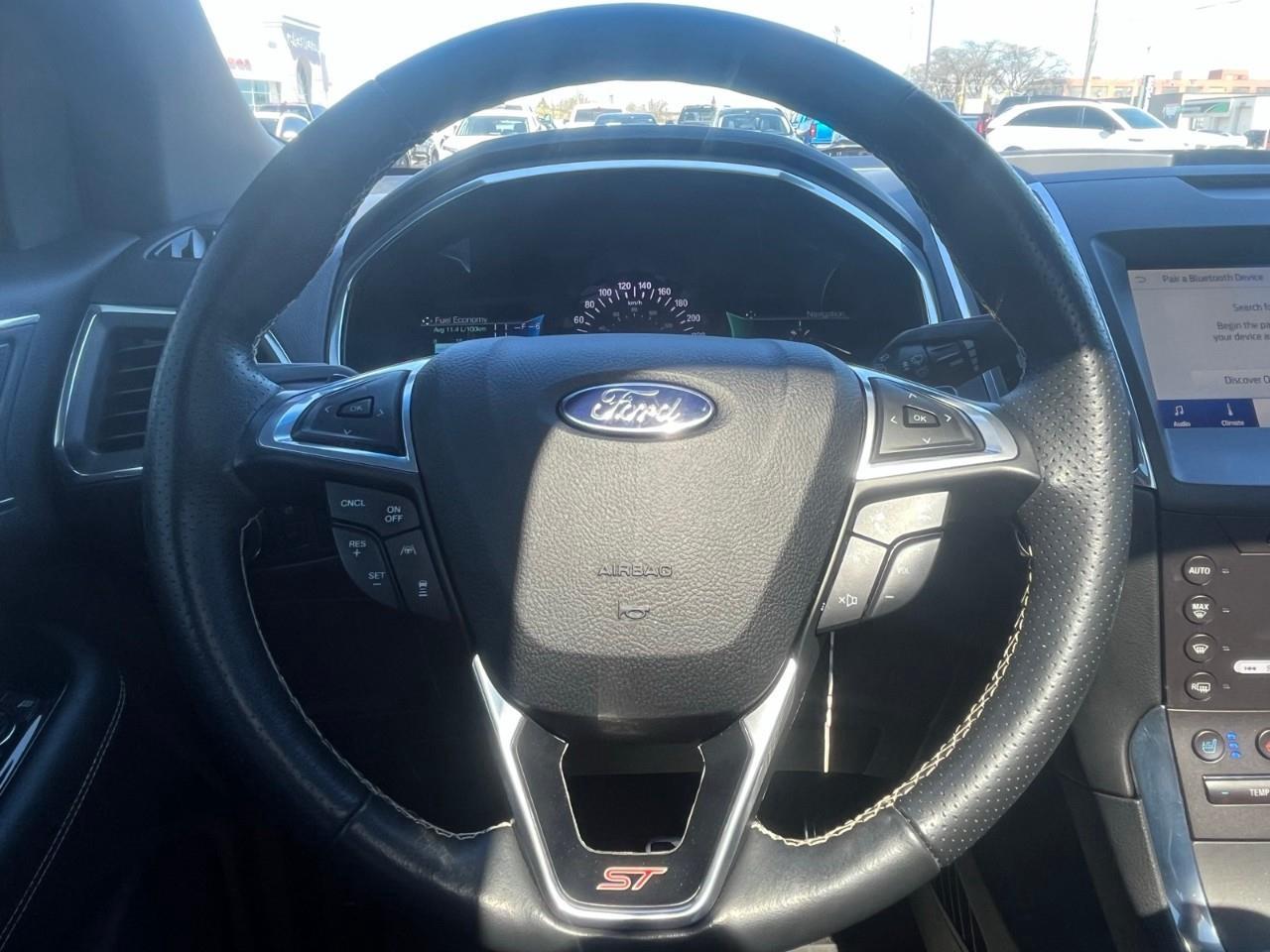 2020 Ford Edge ST Ventilated Seats | Pano Roof Photo