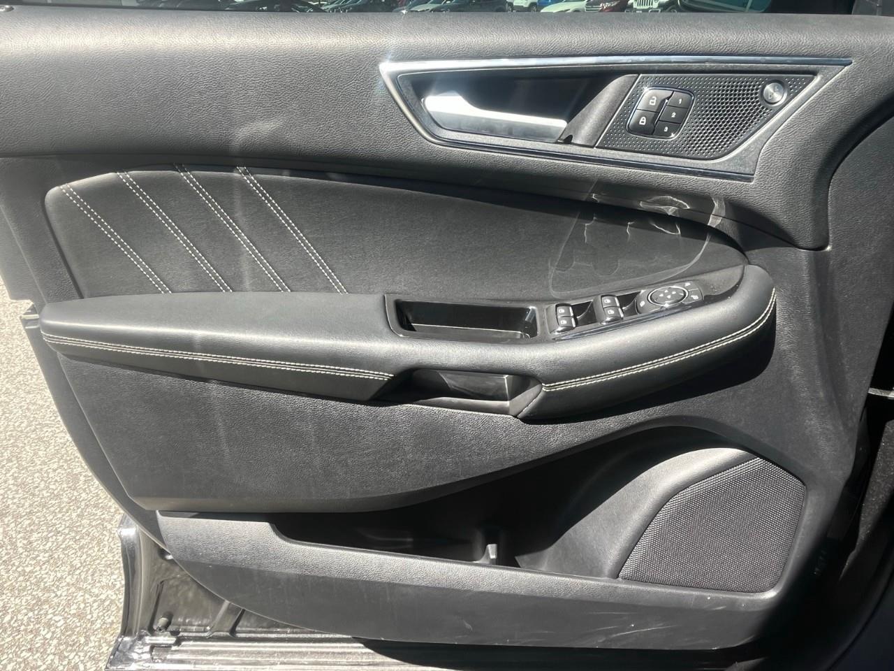 2020 Ford Edge ST Ventilated Seats | Pano Roof Photo