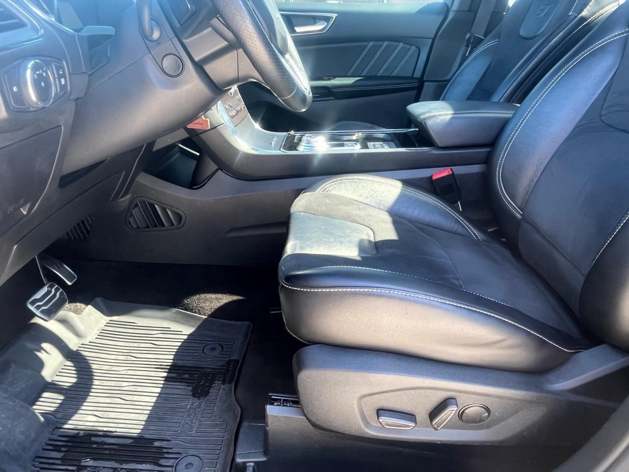 2020 Ford Edge ST Ventilated Seats | Pano Roof Photo