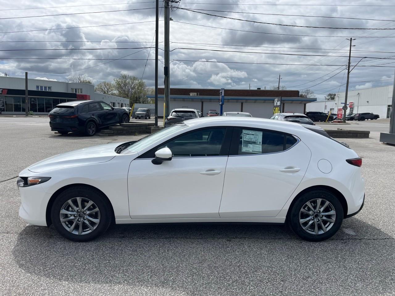 2026 Mazda MAZDA3 GS Photo
