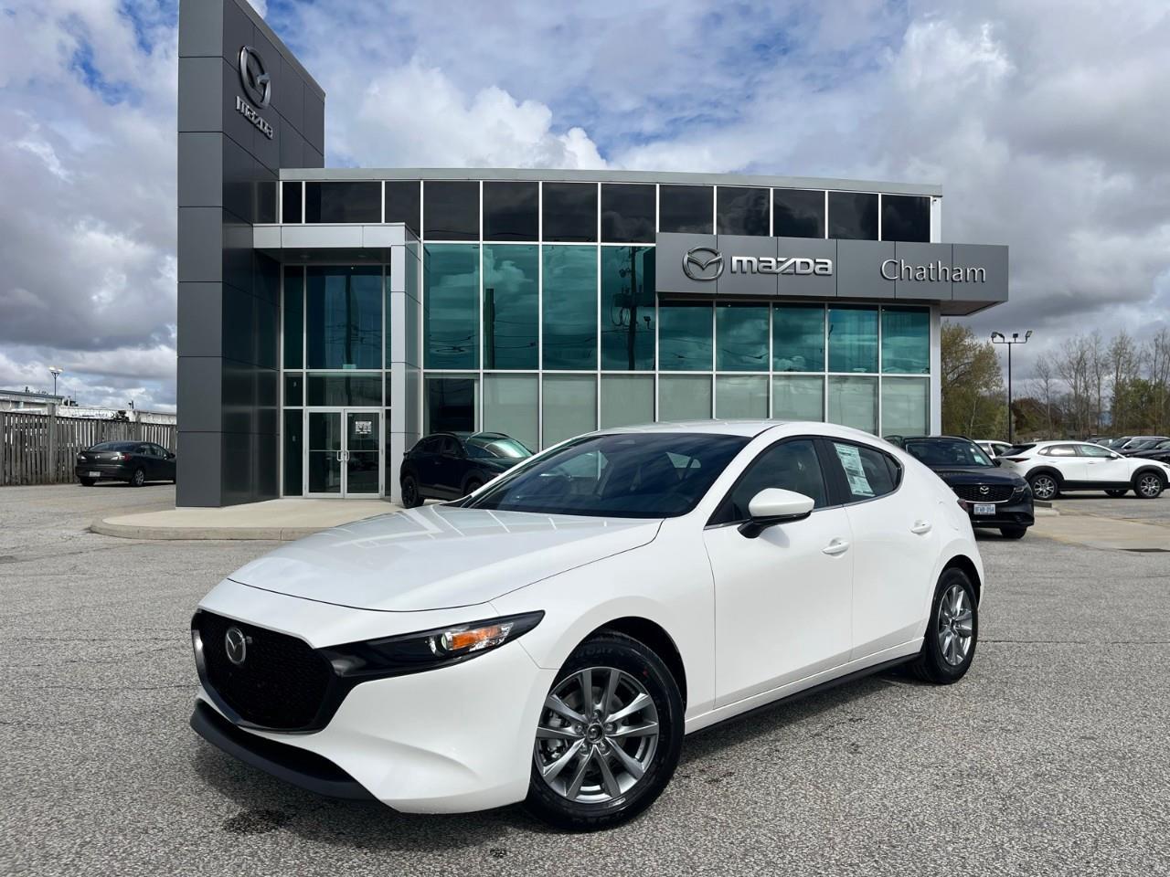 2026 Mazda MAZDA3 GS Photo0