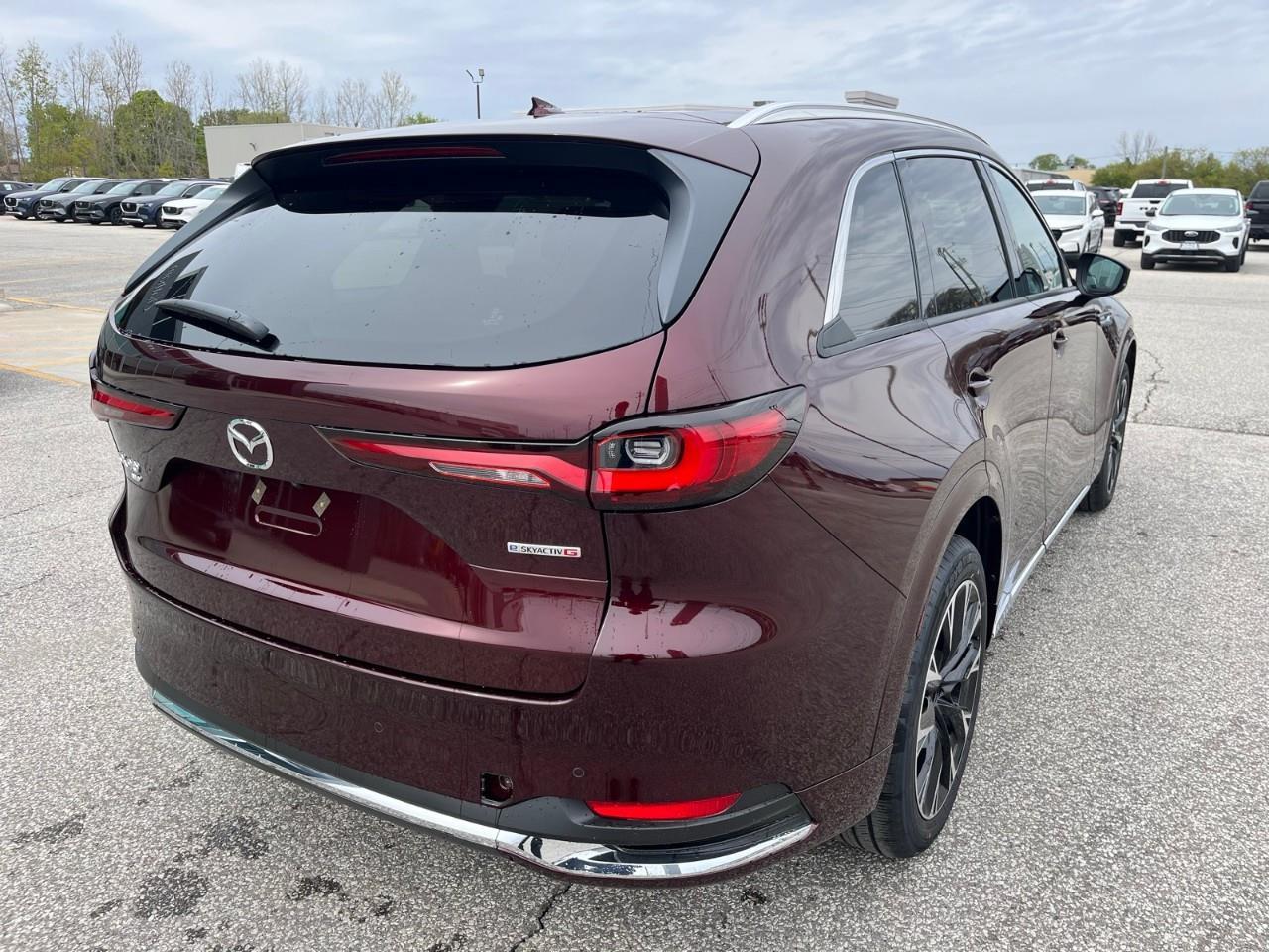 2026 Mazda CX-90 MHEV Signature Photo4
