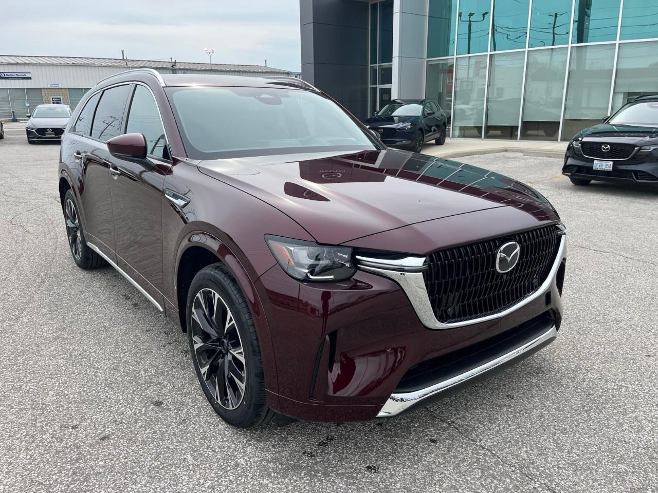 2026 Mazda CX-90 MHEV Signature Photo2