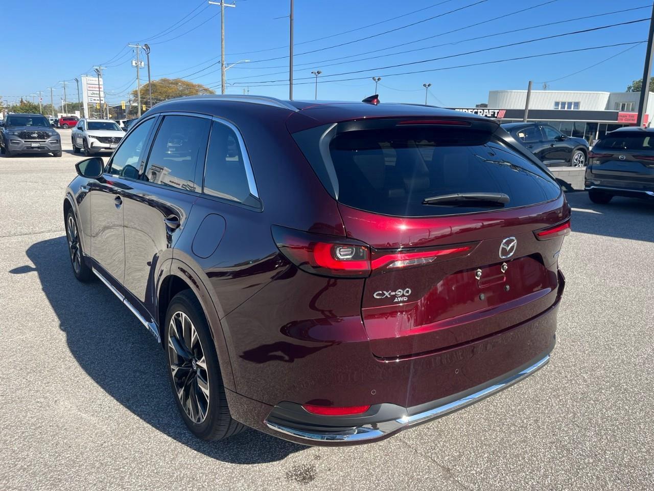 2026 Mazda CX-90 MHEV Signature Corporate Demo Savings | Ventilated Second-Row Captain’s Chairs | Wireless Apple CarPlay and Android Auto Photo