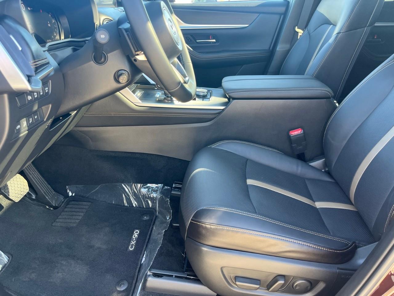 2026 Mazda CX-90 MHEV Signature Corporate Demo Savings | Ventilated Second-Row Captain’s Chairs | Wireless Apple CarPlay and Android Auto Photo