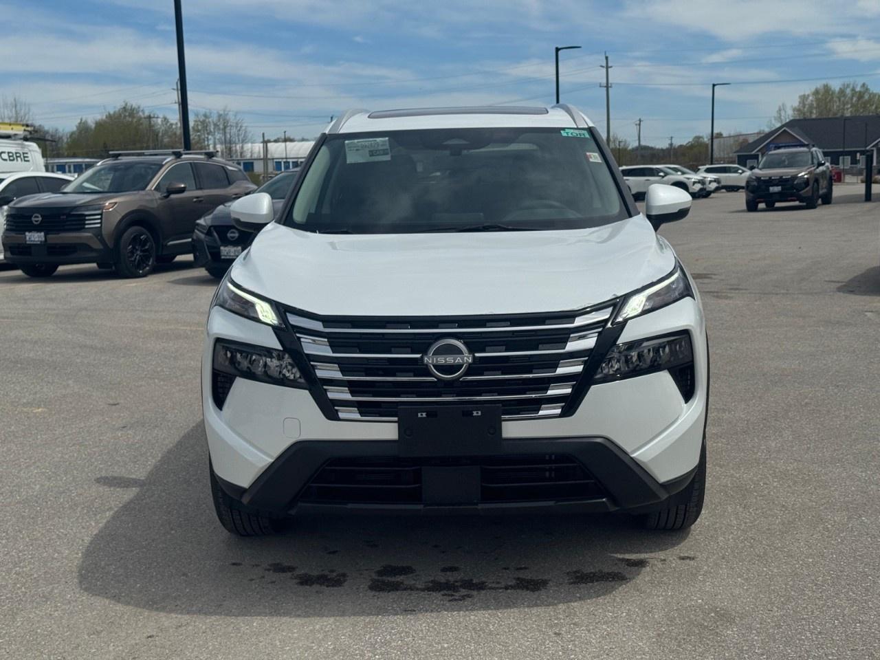 2026 Nissan Rogue AWD SV Moonroof Photo