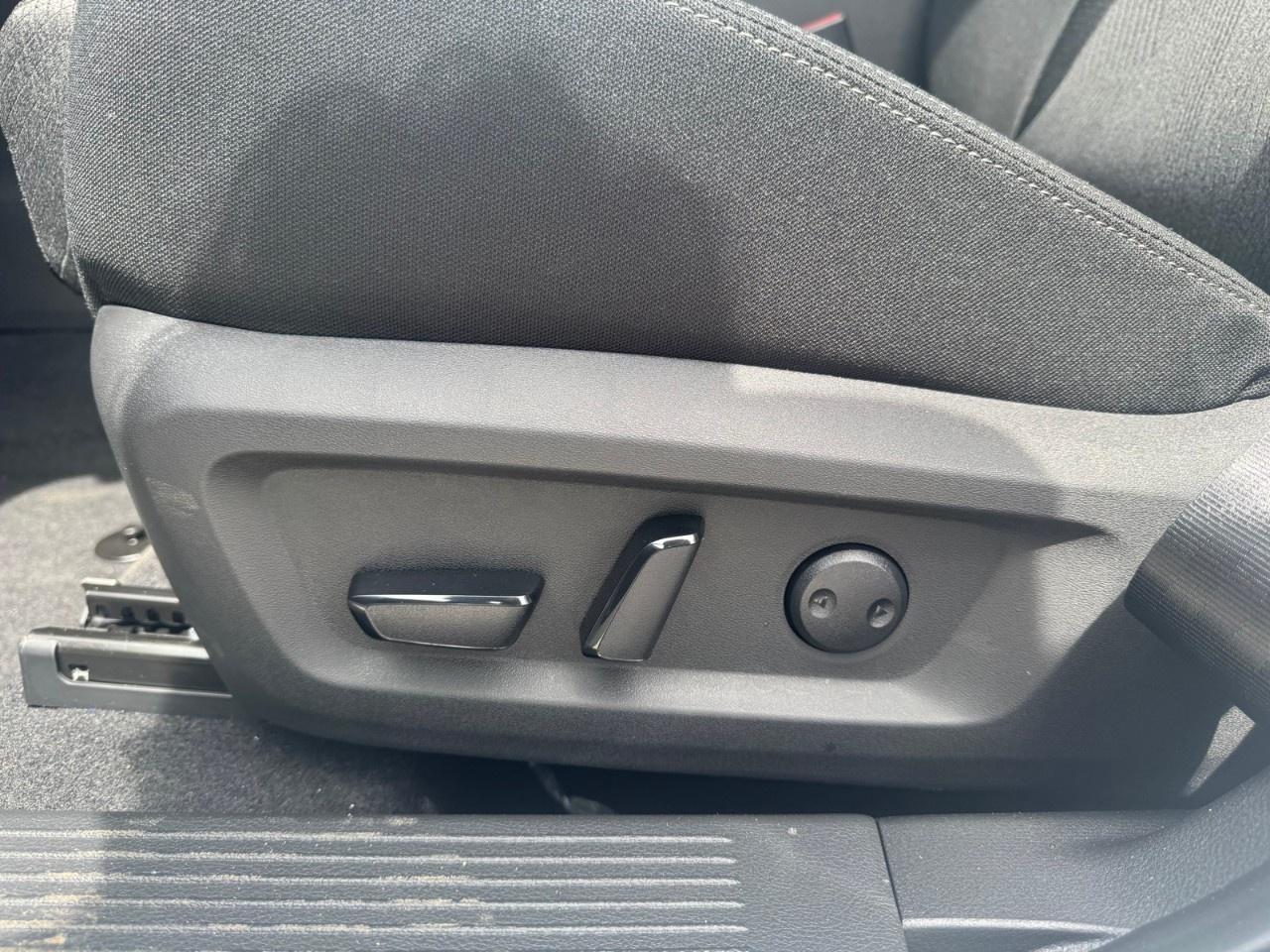 2026 Nissan Rogue AWD SV Moonroof Photo