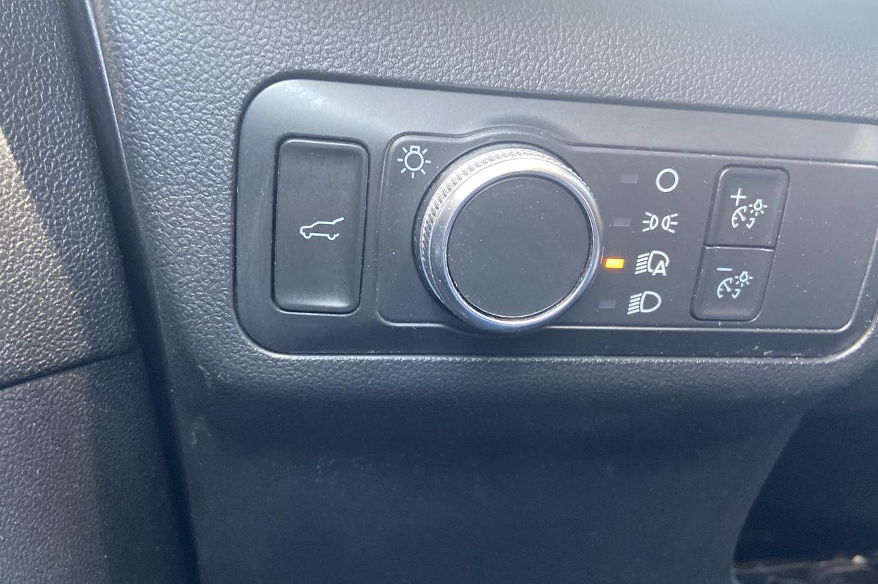 2022 Ford Escape SE Photo