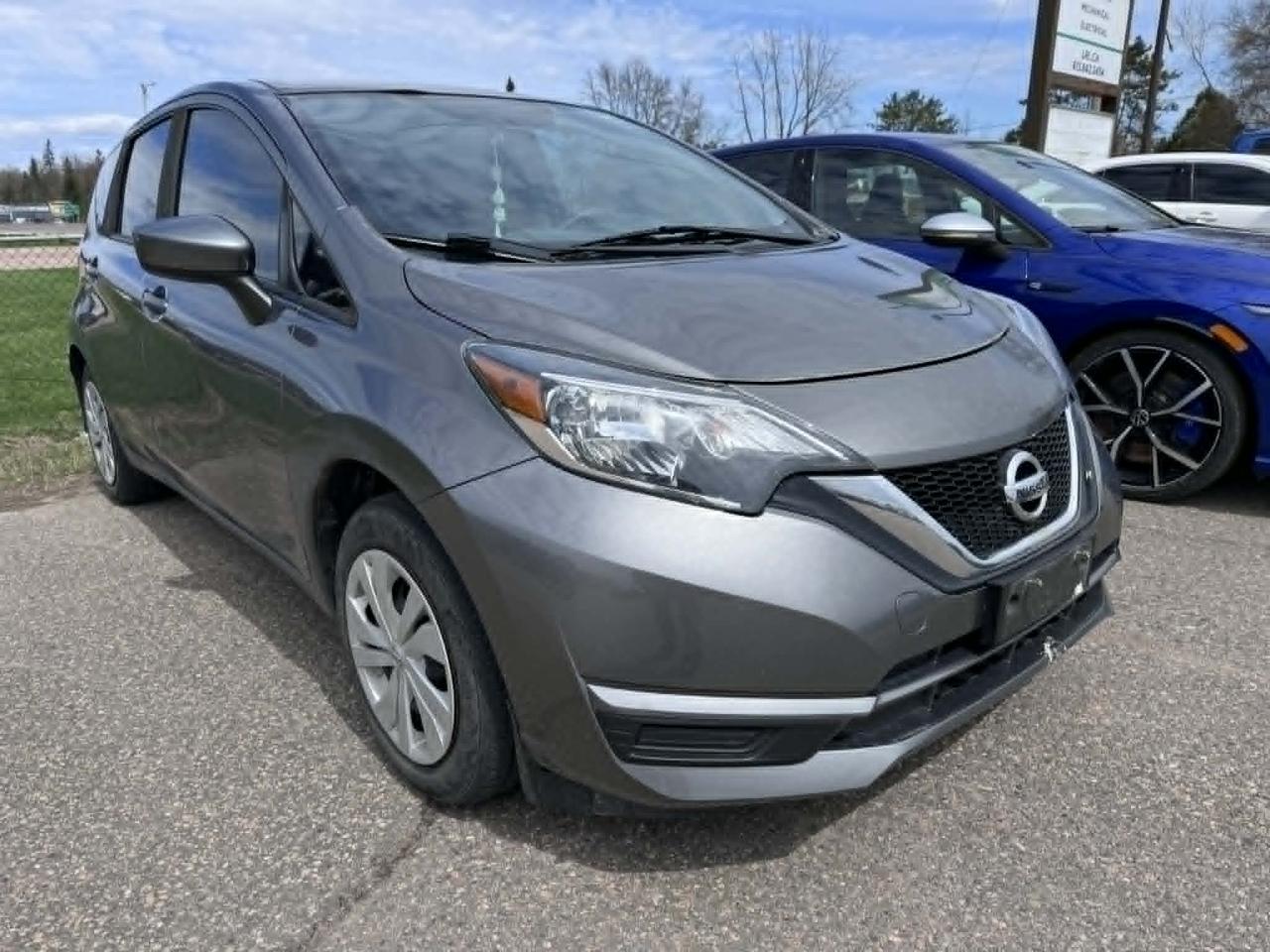 2018 Nissan Versa Note S Photo5