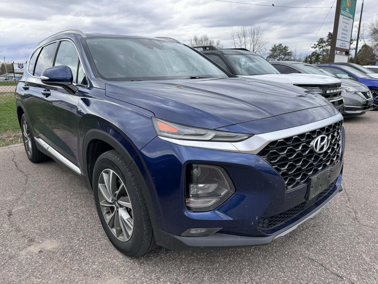 2019 Hyundai Santa Fe Preferred Photo5