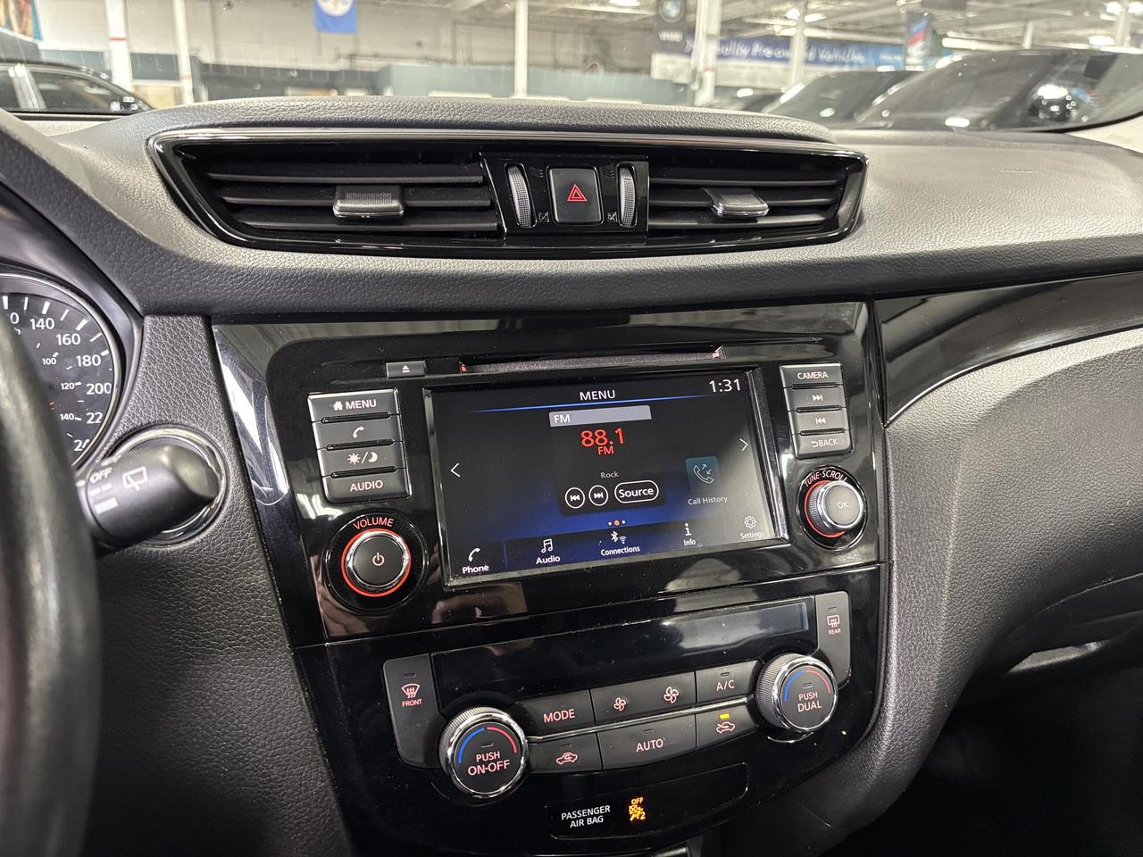 2022 Nissan Qashqai SV AWD|CVT|HEATEDSEATS|HEATEDSTEER|SUNROOF|ALLOYS| Photo
