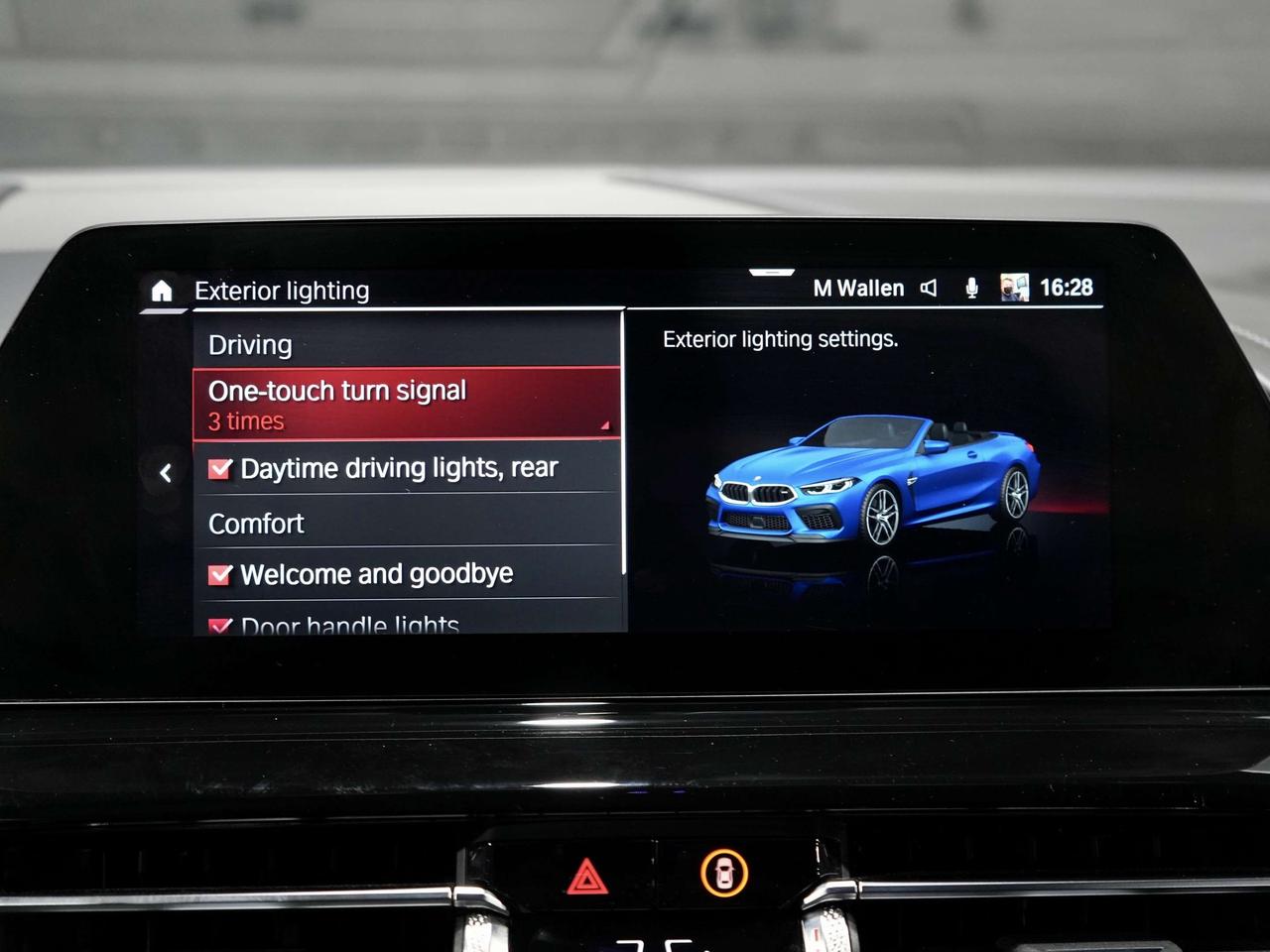 2020 BMW M8 Cabriolet|CORE CARBON PKG|EXECUTIVE PKG|HUD|360CAM Photo