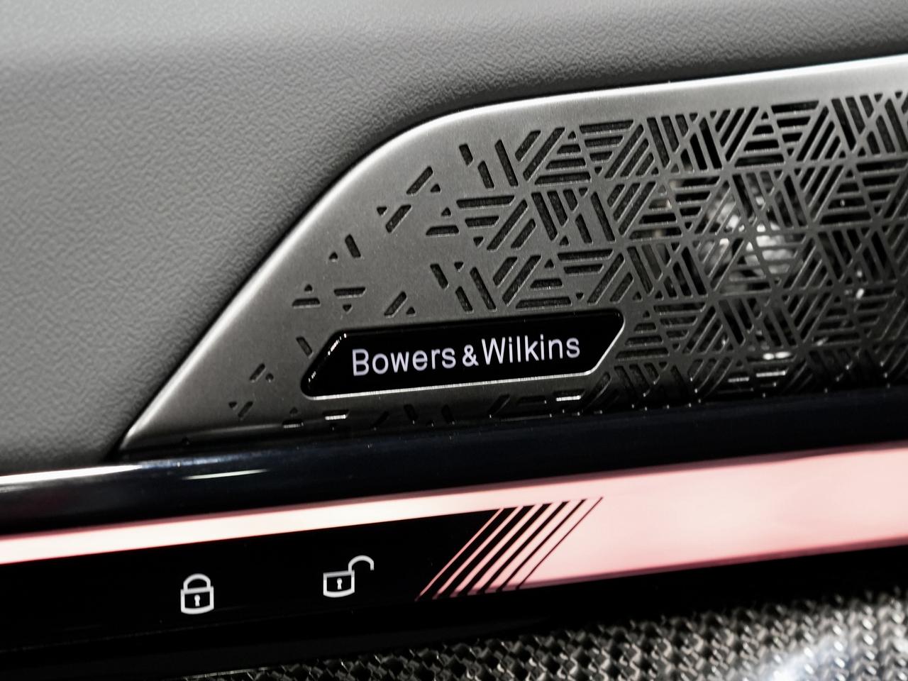 2024 BMW i5 M60 xDrive Sedan Photo