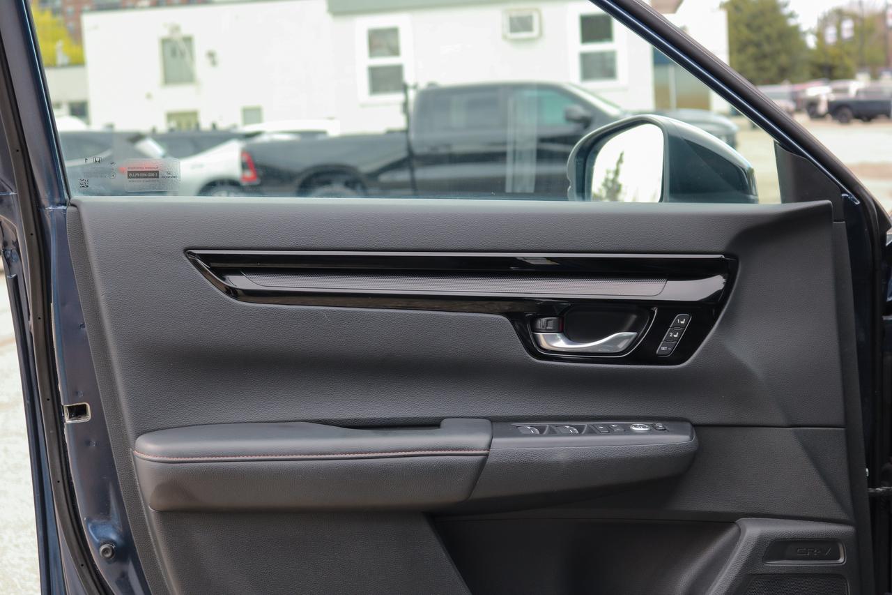 2024 Honda CR-V Hybrid Touring AWD | NAVIGATION | REMOTE START | Photo