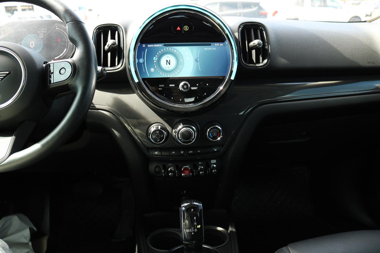 2024 MINI Cooper Countryman Cooper ALL4 | PANORAMIC SUNROOF | HEATED SEATS | Photo