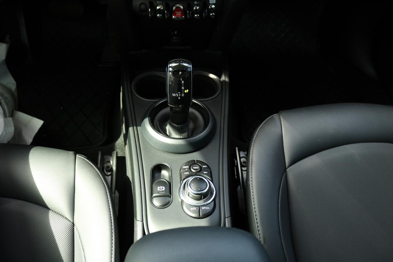 2024 MINI Cooper Countryman Cooper ALL4 | PANORAMIC SUNROOF | HEATED SEATS | Photo