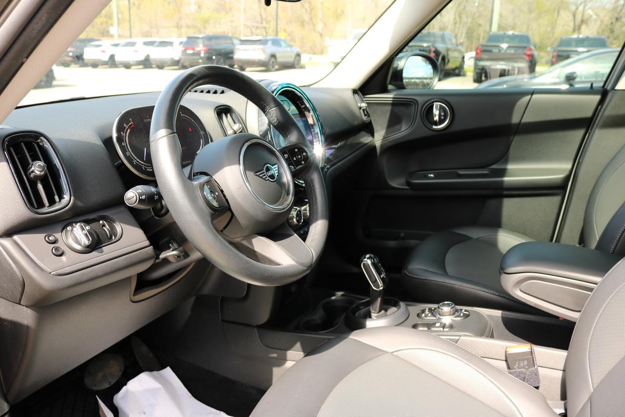 2024 MINI Cooper Countryman Cooper ALL4 | PANORAMIC SUNROOF | HEATED SEATS | Photo