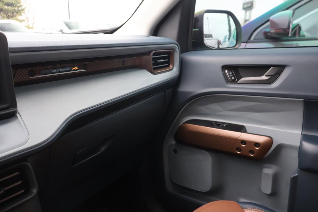 2024 Ford Maverick LARIAT | | Heated Seats | Photo