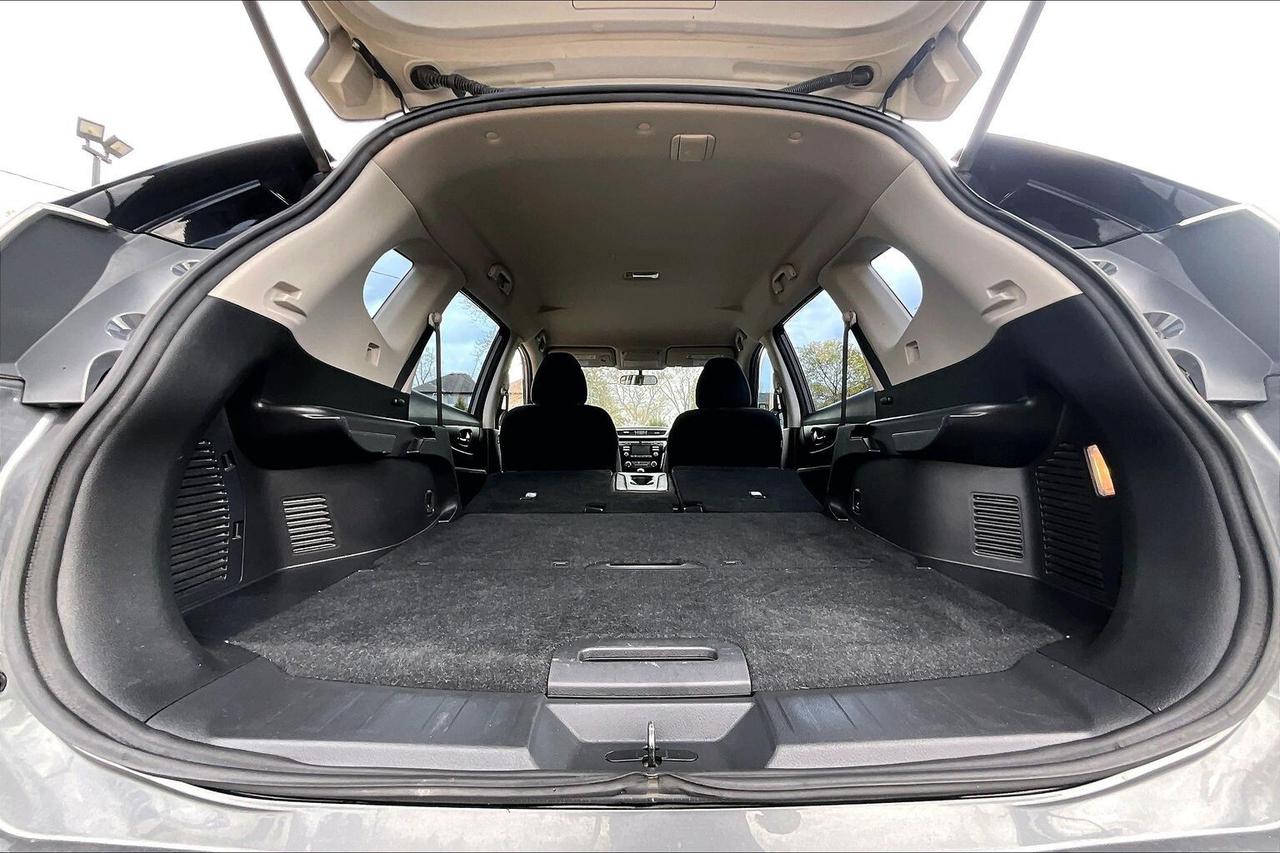 2016 Nissan Rogue S | Low KM | Safety Certified | FWD Photo