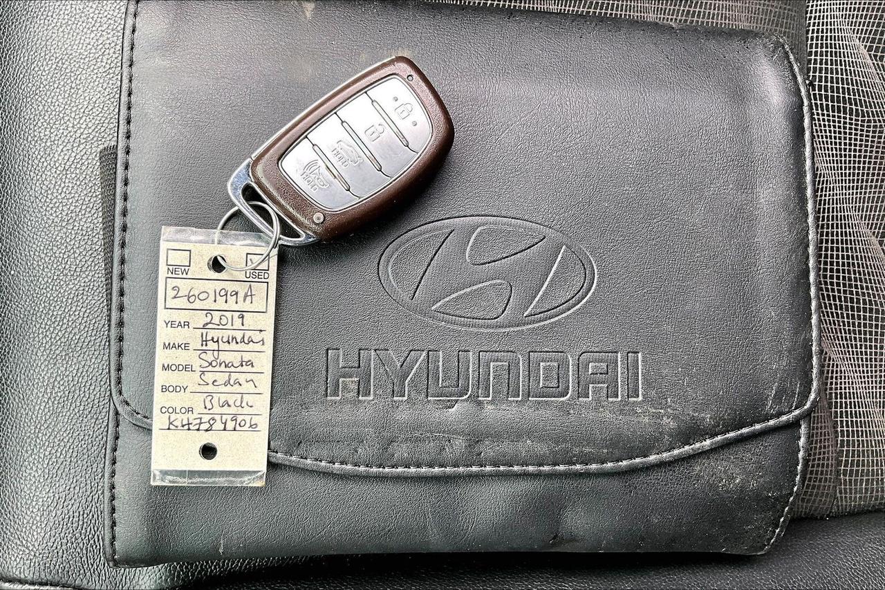 2019 Hyundai Sonata Essential  | Sport Pkg | AS IS | FWD Photo
