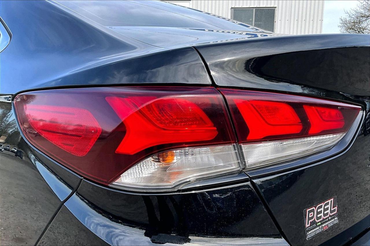 2019 Hyundai Sonata Essential  | Sport Pkg | AS IS | FWD Photo