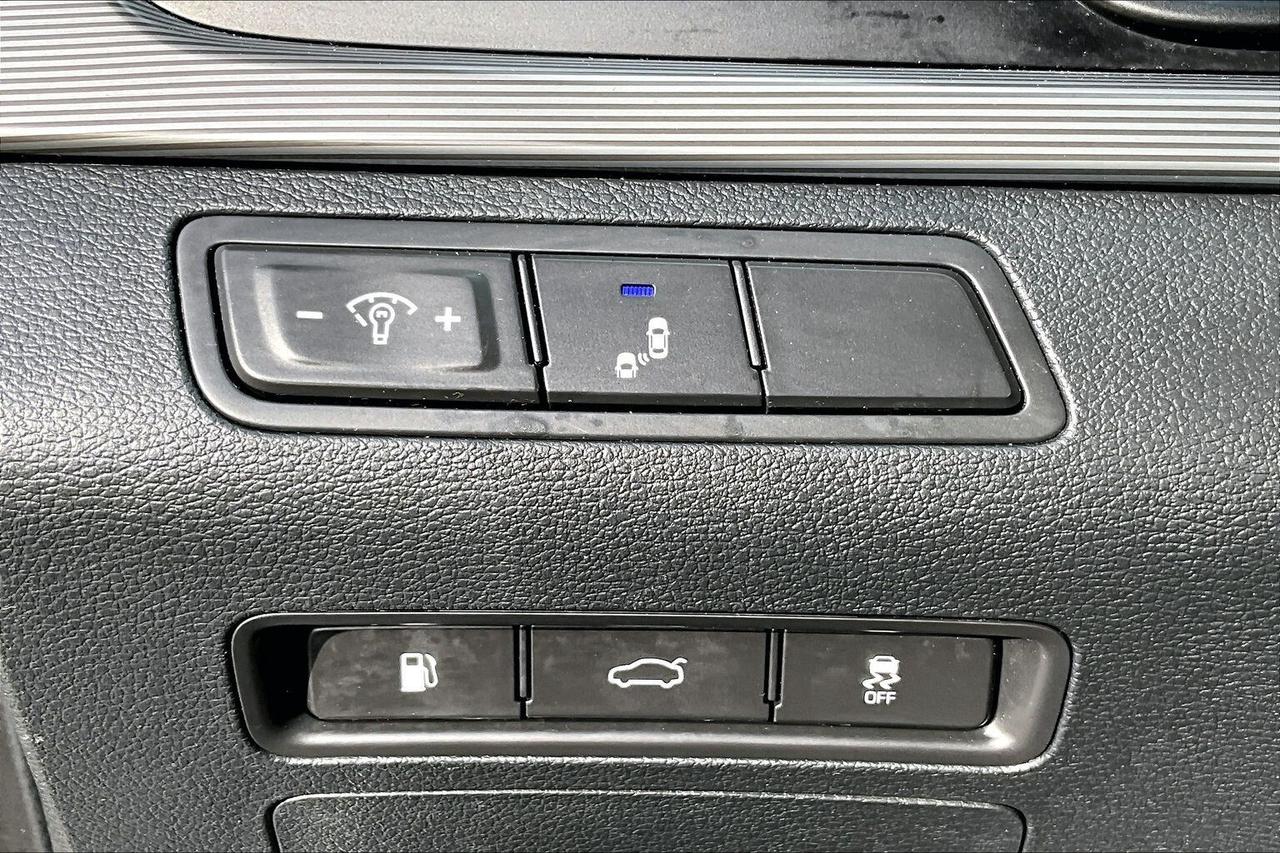 2019 Hyundai Sonata Essential  | Sport Pkg | AS IS | FWD Photo
