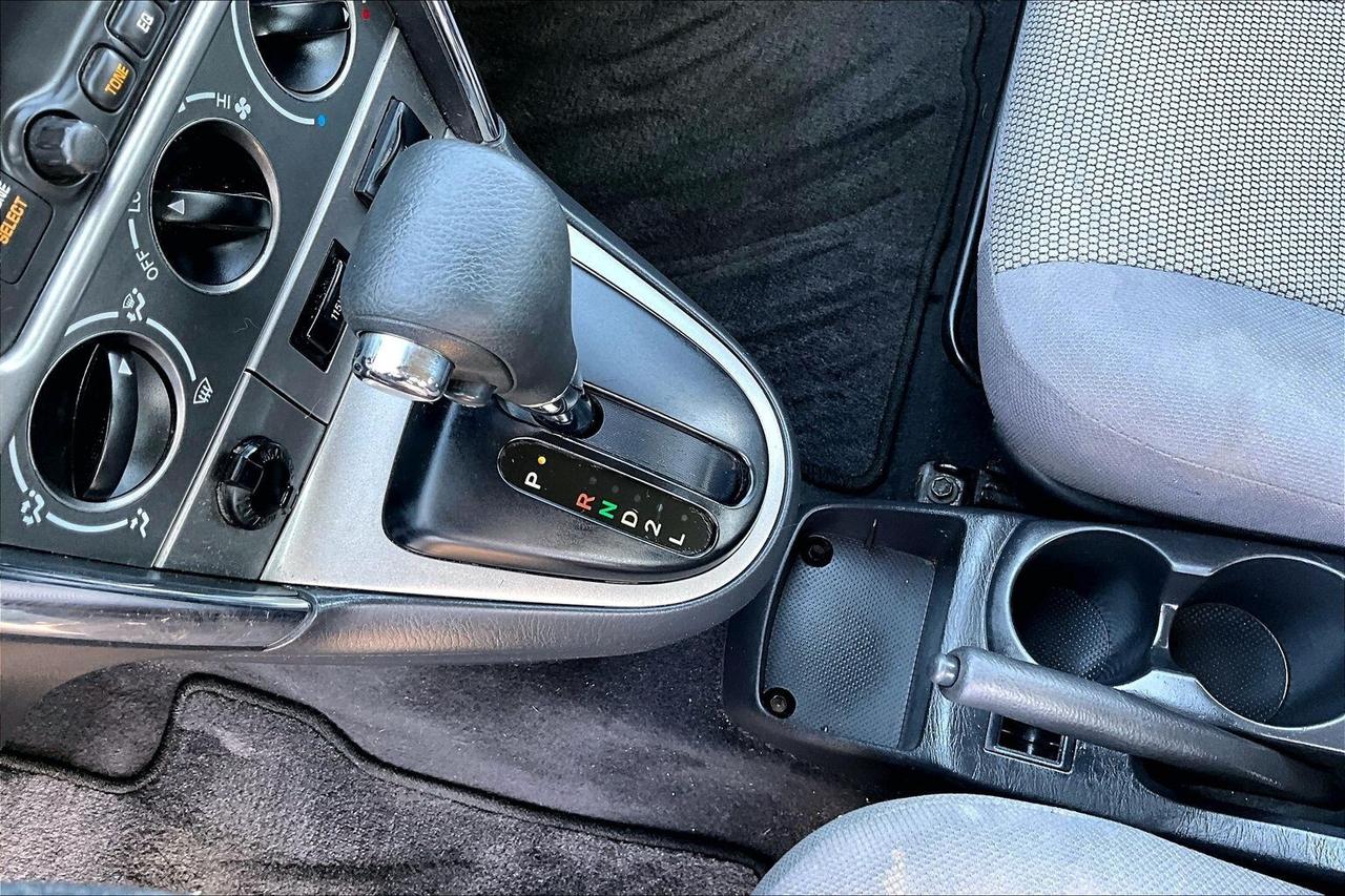 2007 Pontiac Vibe Hatchback | AS IS | FWD Photo