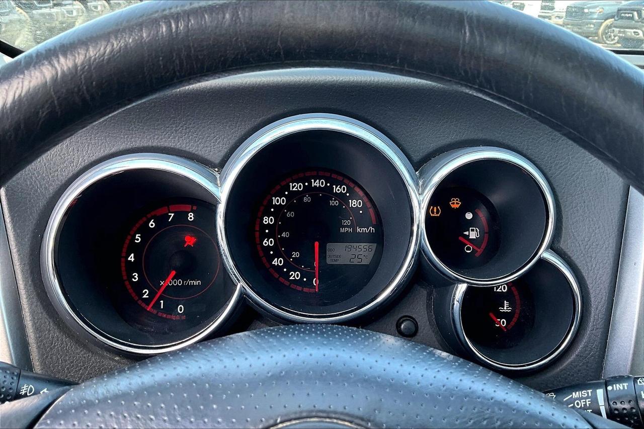 2007 Pontiac Vibe Hatchback | AS IS | FWD Photo