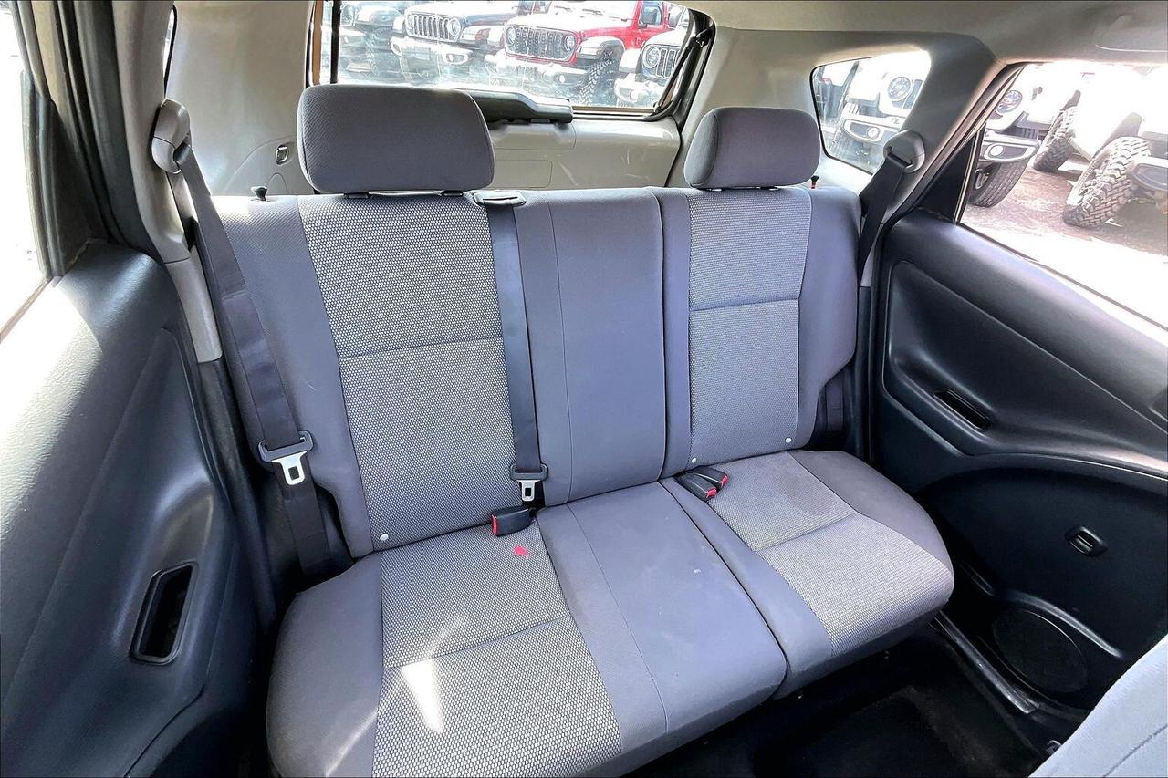 2007 Pontiac Vibe Hatchback | AS IS | FWD Photo