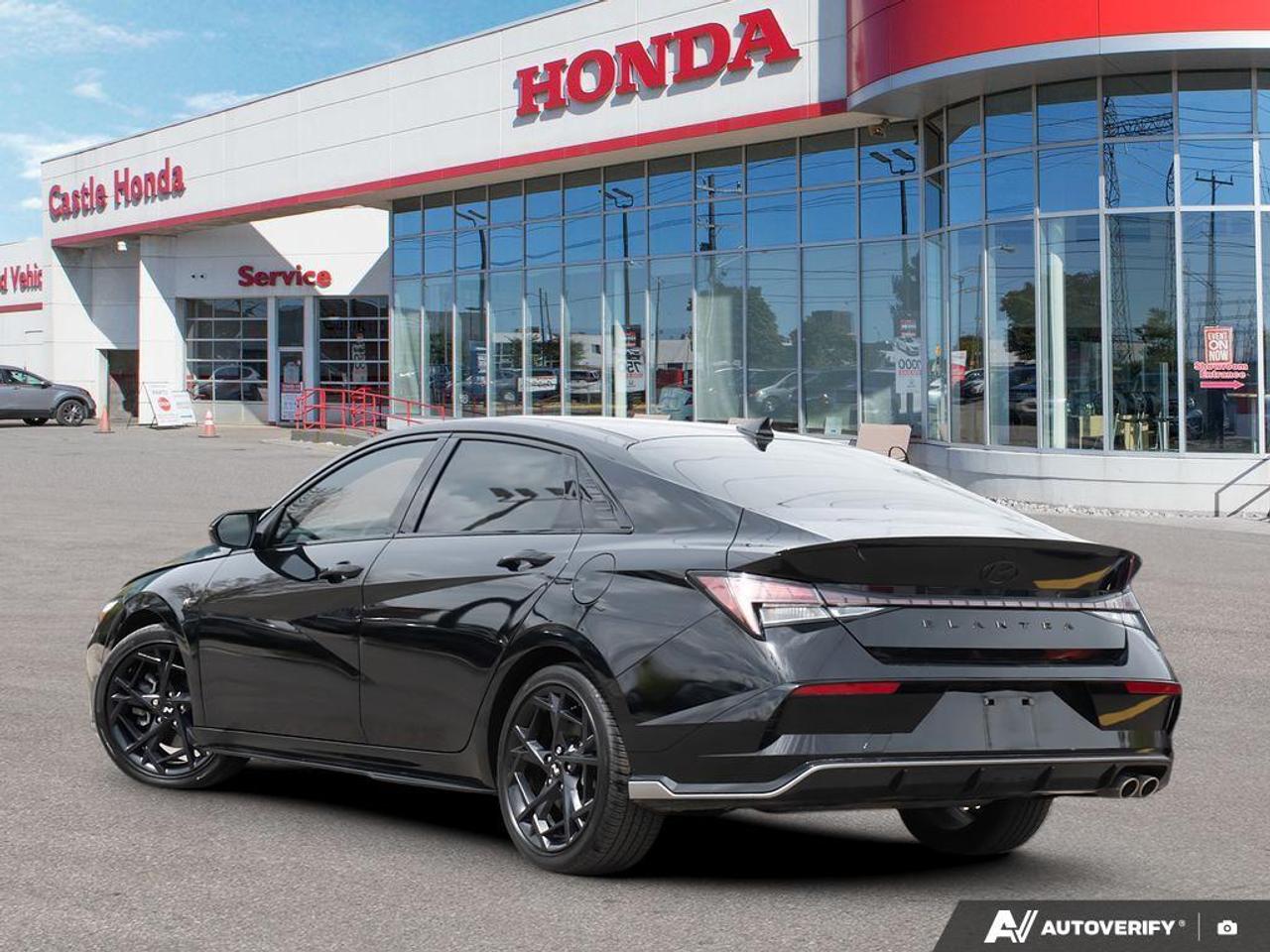 2025 Hyundai Elantra  Photo3