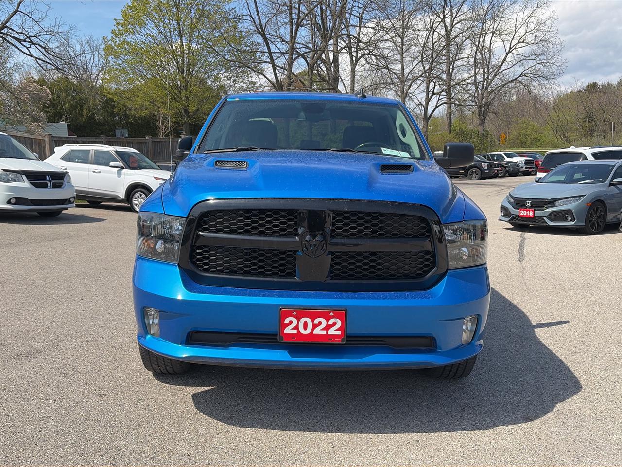 2022 RAM 1500 Classic EXPRESS, REMOTE START, LEATHER, CLEAN CARFAX! Photo