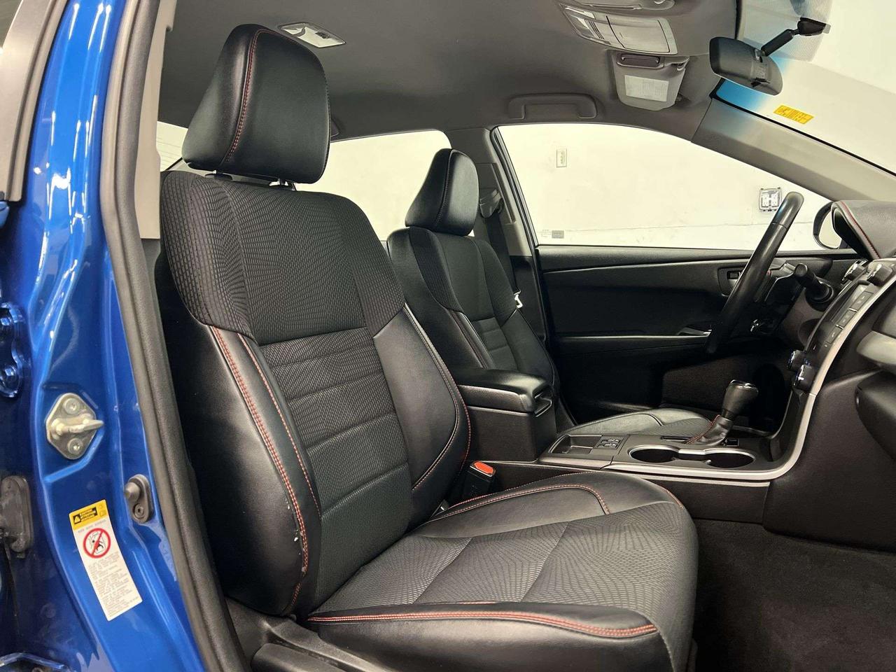 2017 Toyota Camry SE | ONLY 79,000KMS! | HTD SEATS | ALLOYS | CRUISE Photo