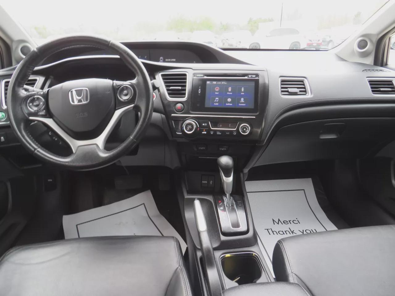 2014 Honda Civic Sedan Touring | Low KM!! | Alloy Rims | Leather | Sunroof | Navigation | Digital Touchscreen | CD Player | Reverse Camera | Photo