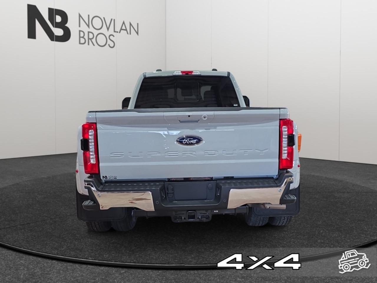 2026 Ford F-350 Super Duty Lariat  - Premium Audio Photo4