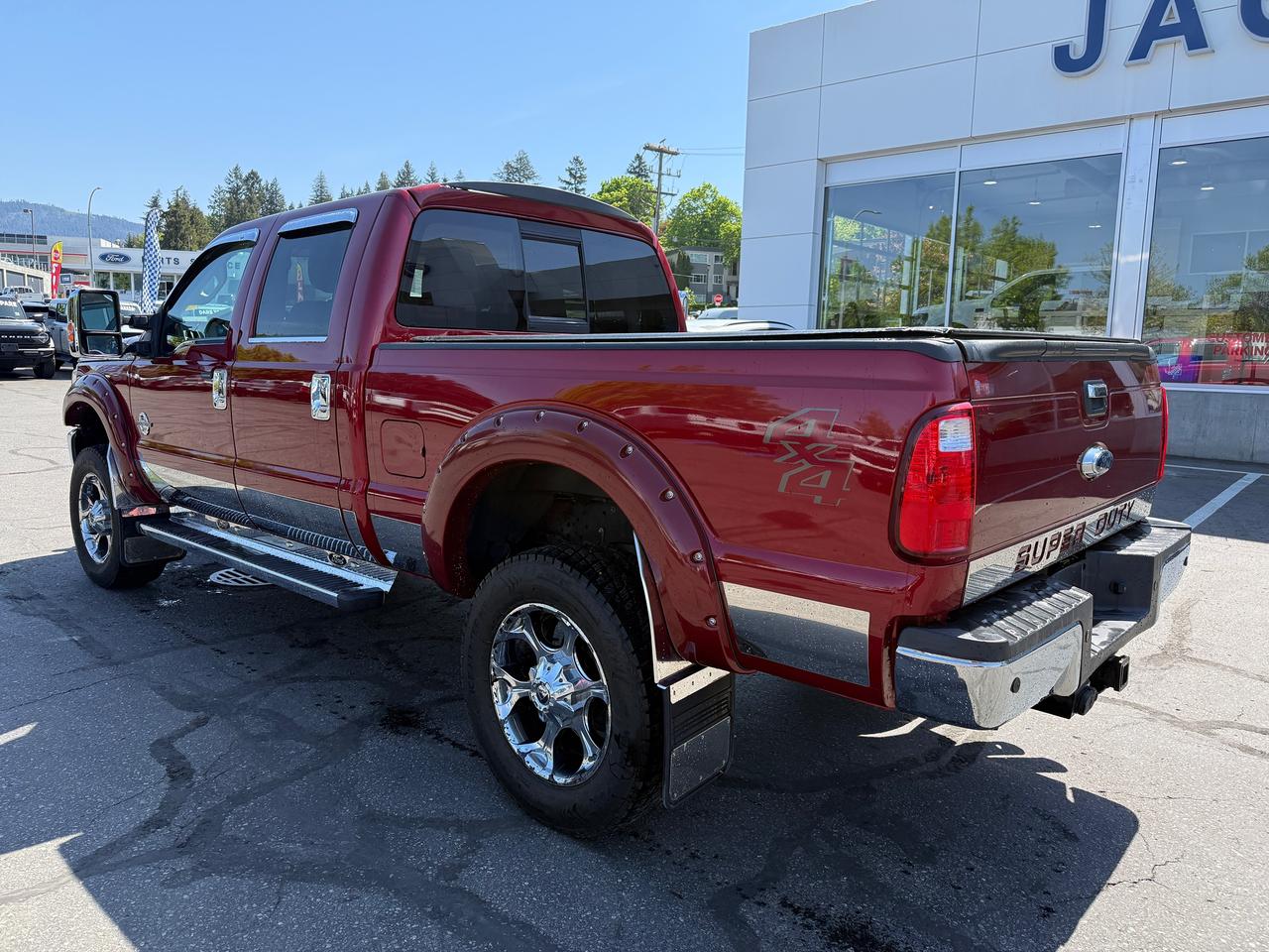 2015 Ford F-250 Super Duty SRW Lariat Photo2