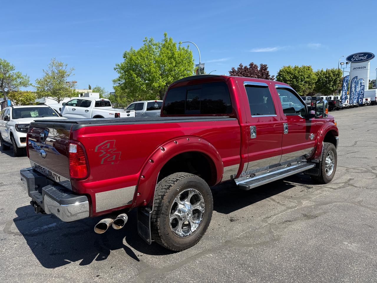 2015 Ford F-250 Super Duty SRW Lariat Photo4