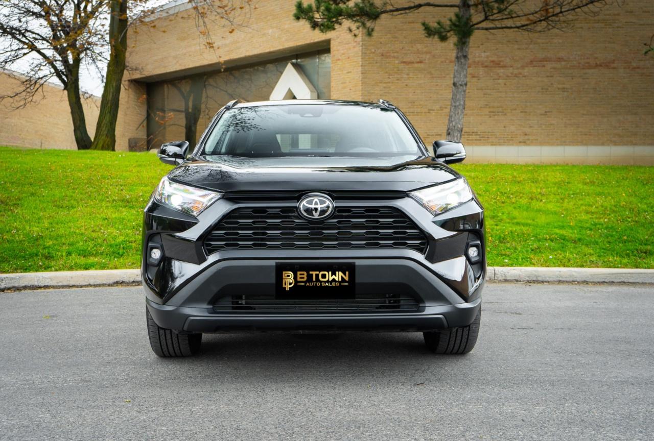 2025 Toyota RAV4 XLE Premium Photo