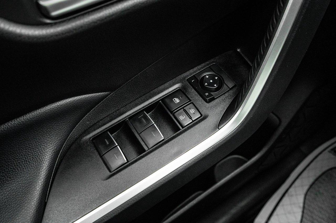 2025 Toyota RAV4 XLE Premium Photo